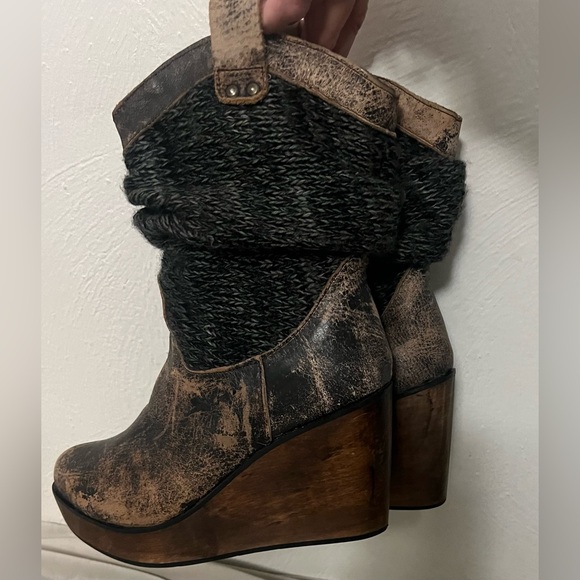 Bed Stu Bruges Women's Size 7.5 Brown Distressed Leather Wedge Boot. - Picture 2 of 9